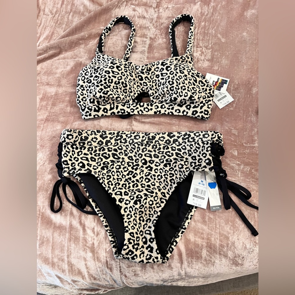 Time and Tru. Leopard two piece, NWT